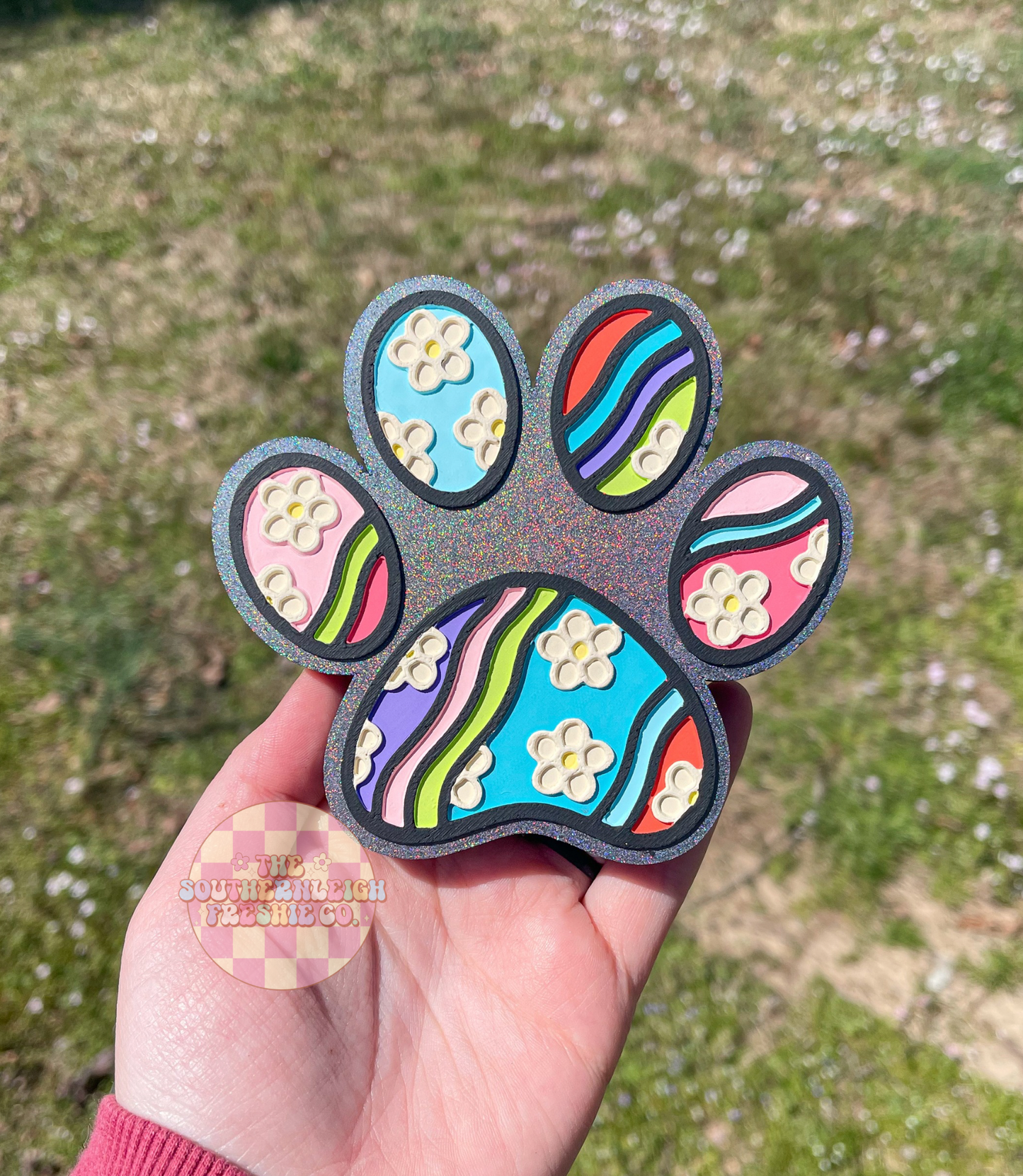 Groovy Paw