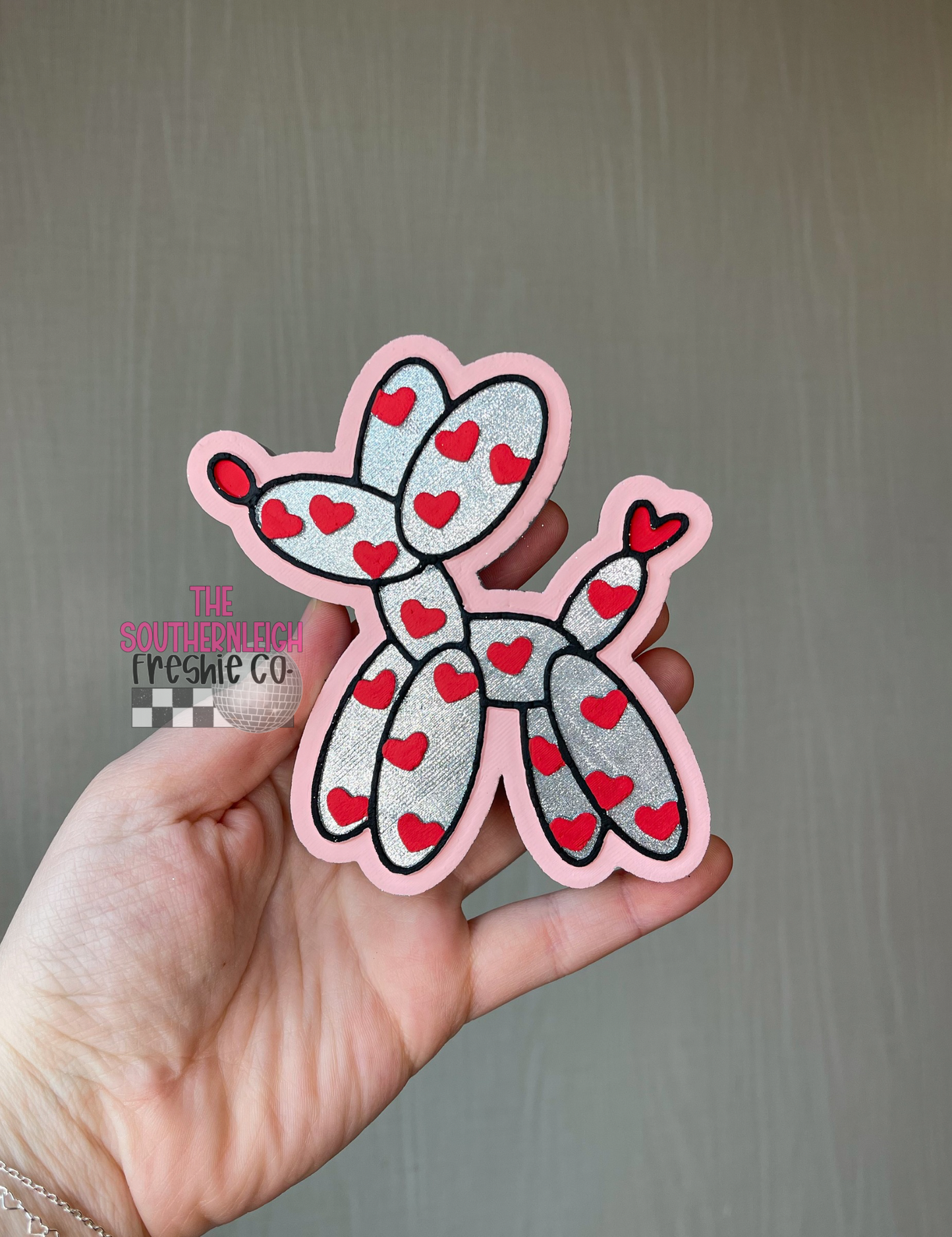 Balloon Dog w Hearts