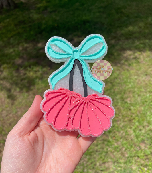 Seashells with bow